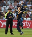 Lockie+Ferguson+Notts+Outlaws+vs+Derbyshire+PEaY3C5tK_bl.jpg