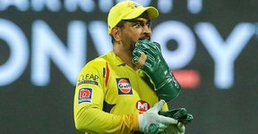 dhoni-csk.jpg