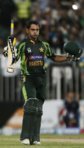 hafeez-ton-sl-300.jpg