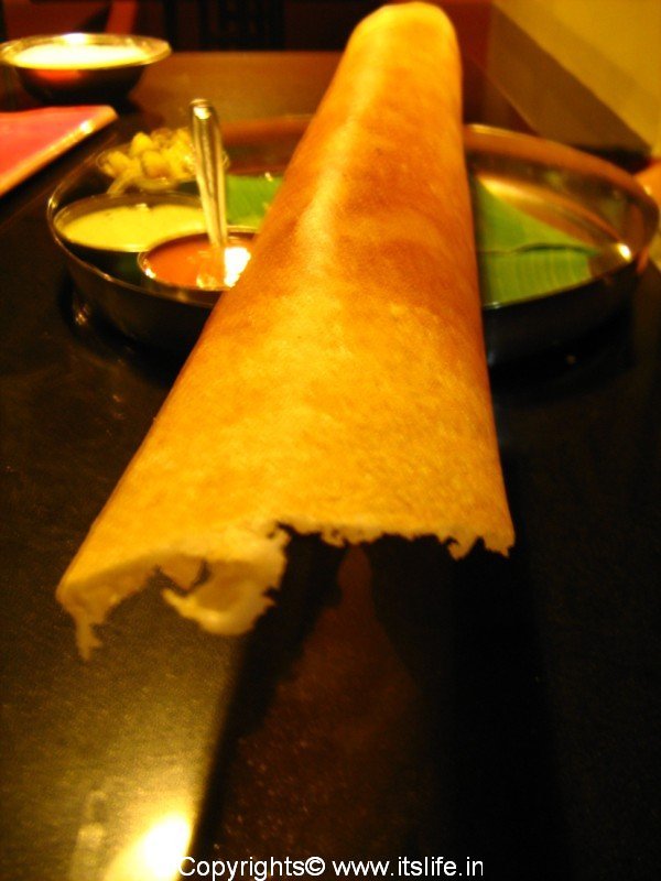 travel-mysore-paper-dosa.jpg