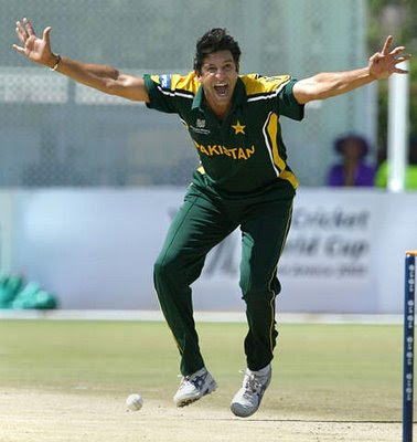 wasim_akram_70.jpg