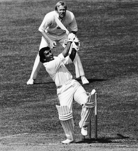 Sunil+Gavaskar+against+England+in+World+Cup+1975+at+Lords.jpg