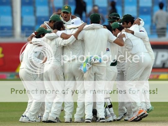 332897-PakistancrickettestEngland-1328593709-822-640x480_zps7f1764b3.jpg