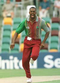 COURTNEY_WALSH_westindies.jpg