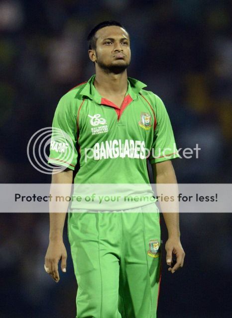 Shakib-Al-Hasan-after-losing-the-game-against-Pakistan-_zpsd6a9ff11.jpg