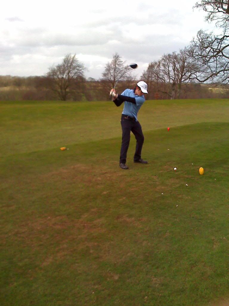 stuartgolfing.jpg