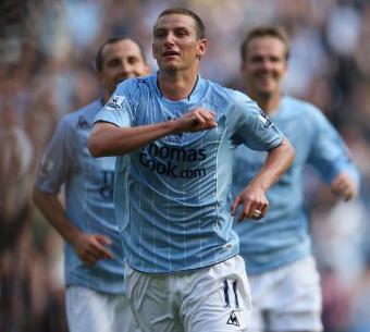 elano-blumer-manchester-city.jpg