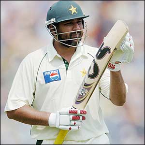 _40938855_inzamam300x300.jpg