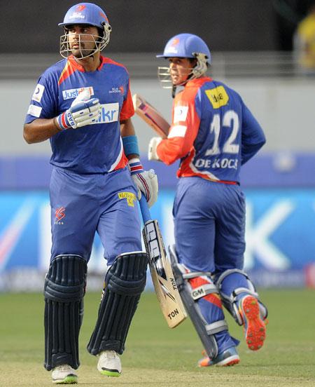 25ipldelhi-hyderabad4.jpg