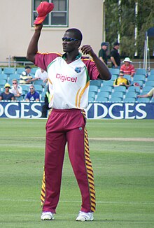 220px-DARREN_SAMMY.jpg