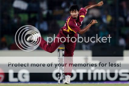 DevendraBishooPakistanvWestIndies2011B9ZvEIMK3nzl-1.jpg