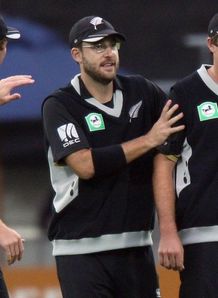 daniel-vettori-tim-southee_1925284.jpg