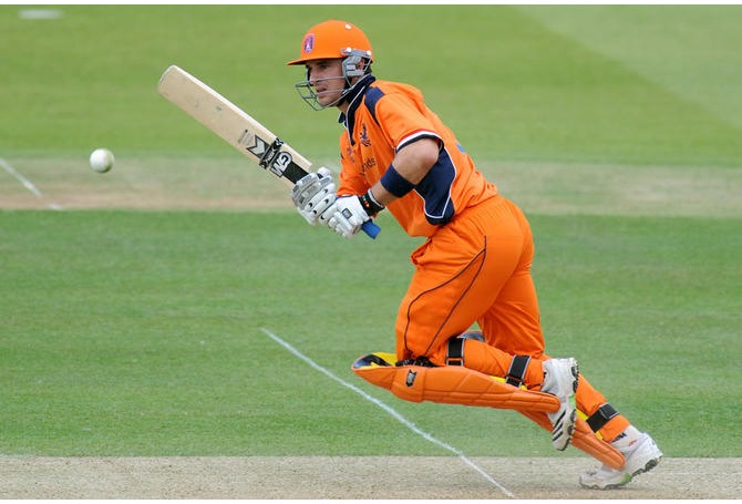 ryan-ten-doeschate.jpg