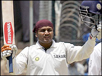 _40965245_sehwag203.jpg