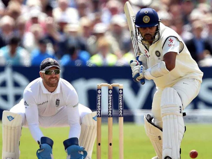 murali-vijay-bats.jpg